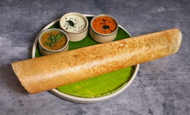 Plain Rava Dosa.
