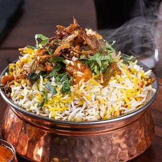 Paneer Hyderabadi Dum Biryani 1/4 tray