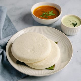 Plain Thatte Idli